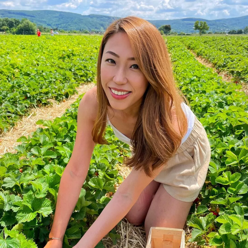 CC149（1047张图+11个视频）台湾美女套图素材，长期生活在欧洲，爱猫，种植，旅游，生活照丰