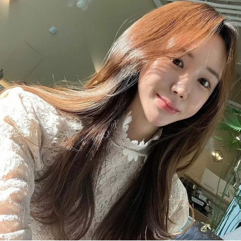 CC159（372张图+17个视频）韩国美女套图素材_爱美食，旅游，大海，度假，有保时捷，身材好，
