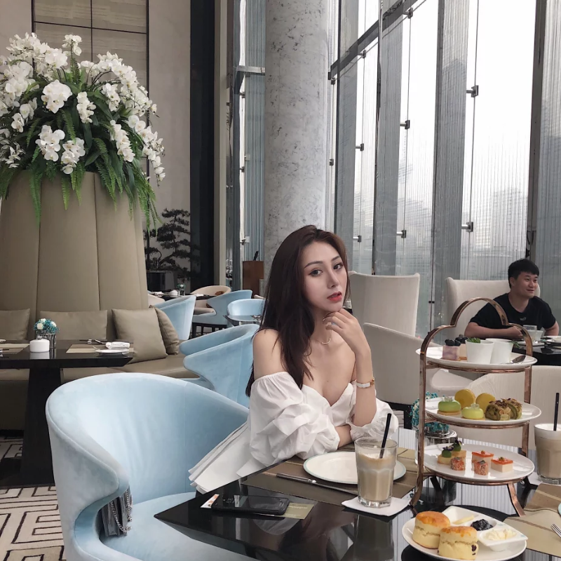 FF174（286张图没有视频）微信美女套图素材_白富美生活照，美食，旅游，摆拍等