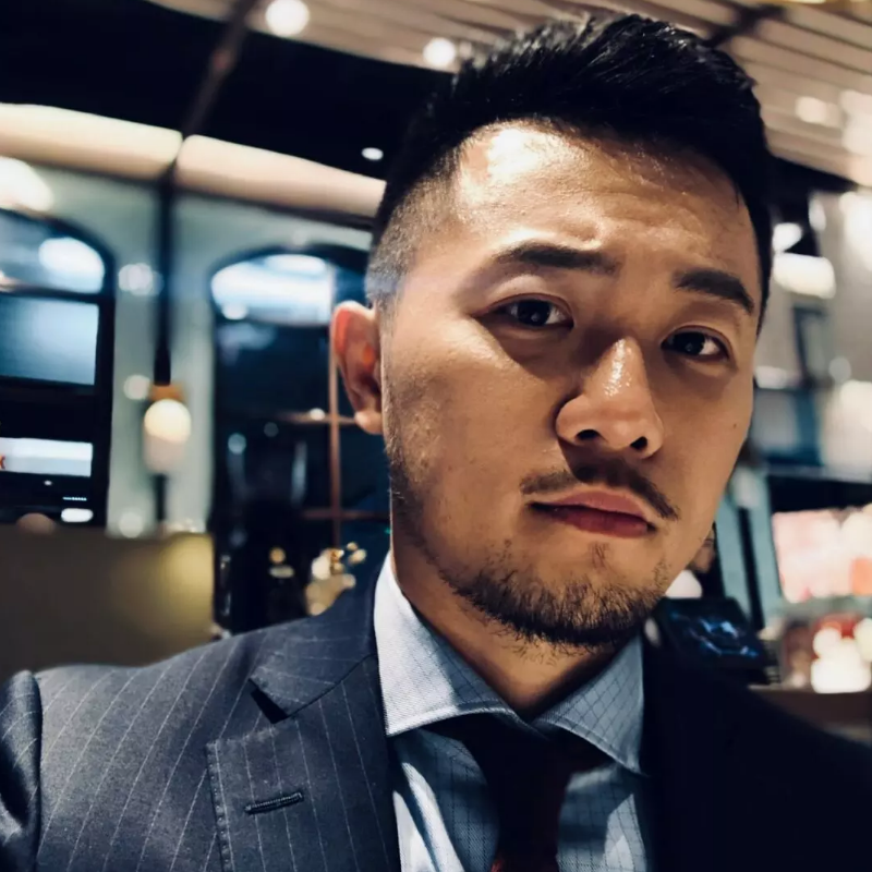 NN171（319张图+21个视频）成熟帅哥套图素材_有工作照，西装照，健身，居家生活照，视频带自