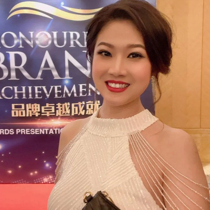 CC231（172张图+43个视频）台湾美女企业家套图素材_已婚宝妈有孩子，事业女强人，出席很多工
